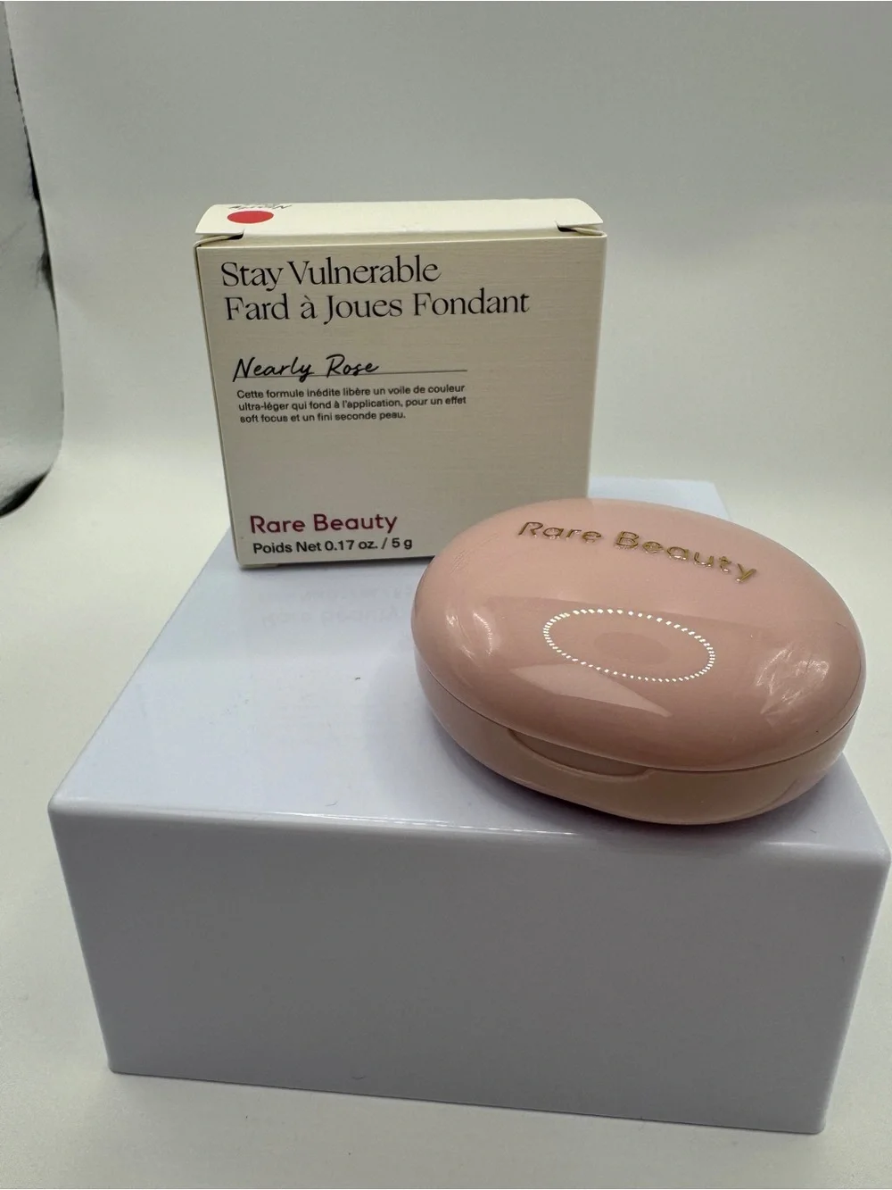Rare Beauty Cream Blush Compact in Nearly Rose